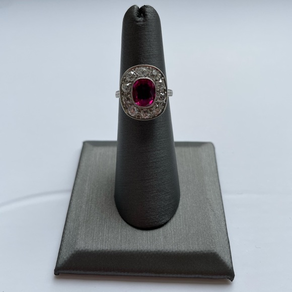 GIA Exceptional Antique Burma No heat Ruby Ring - Picture 2 of 3